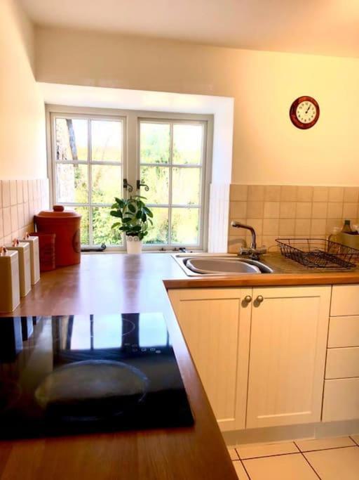 Box  Stunning Stone Cottage On Bath'S Doorstep מראה חיצוני תמונה